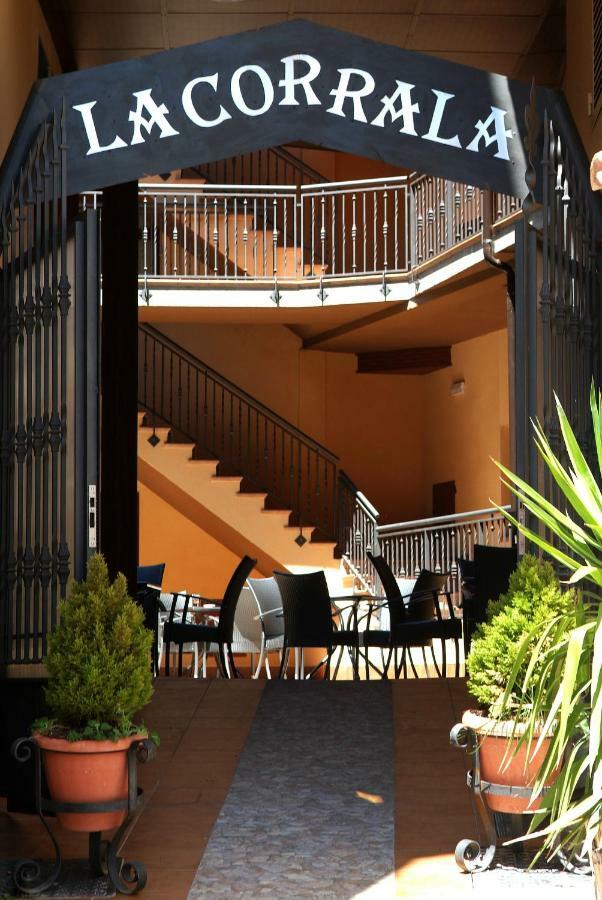 Apartahotel La Corrala San Martín de Moncayo Exterior foto